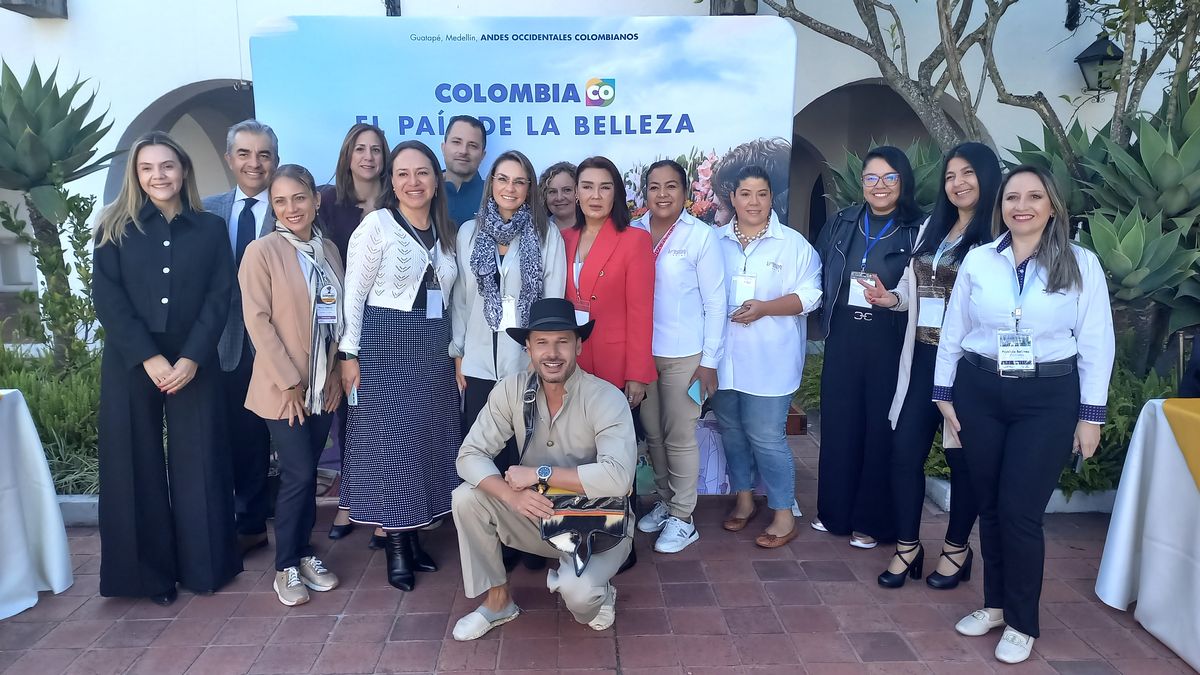 15 empresarios de hoteles y operadoras turísticas de Colombia participaron en el Roadshow de ProColombia organizado en Quito. - Ladevi Medios y Soluciones 15 empresarios de hoteles y operadoras turísticas de Colombia participaron en el Roadshow de ProColombia organizado en Quito.