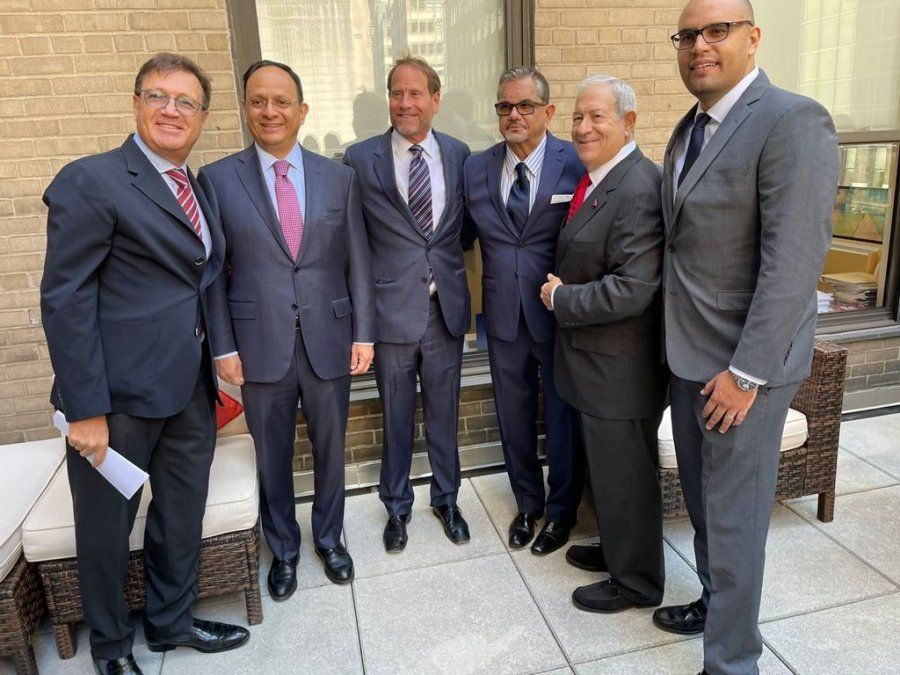 El equipo de VisitMexico USA: Marcos Achar, Jorge Islas, Kent Swig, Al Vitolo, Gary Levi y Carlos González.