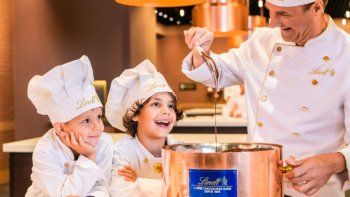 Los visitantes pueden convertirse en Maître Chocolatier en el Museo del Chocolate de Suiza.