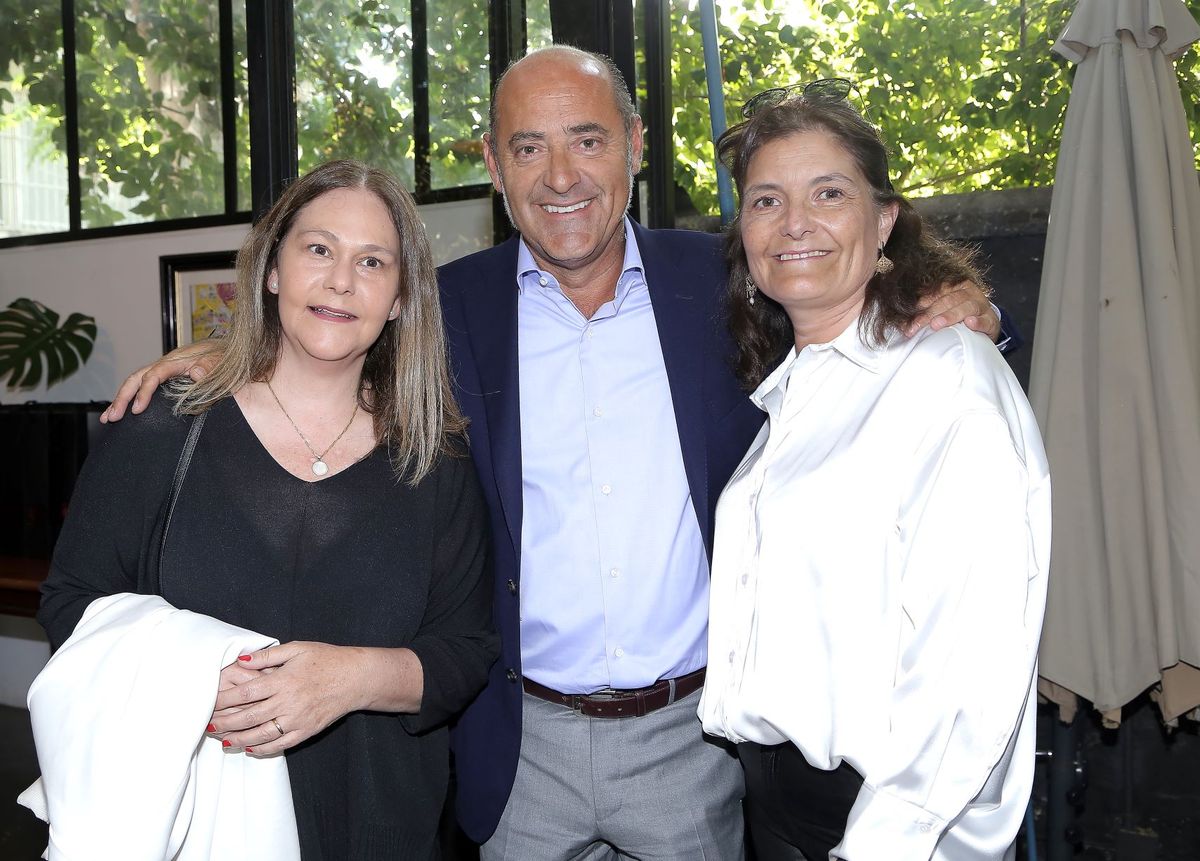 Francisca Harlen, Fernando Rodríguez y Tita Acle. 
