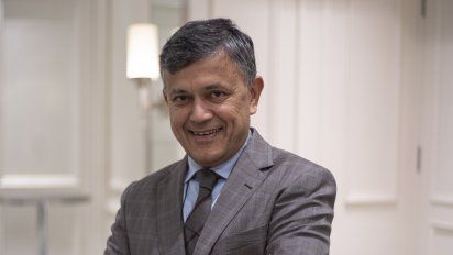 Vijay Dandapani preside la entidad centenaria que representa los intereses de los hoteles de lujo de NY.