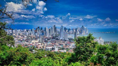 MICE: La Ciudad de Panamá tuvo un mejor desempeño entre semana con los miércoles mostrandoel segundo nivel de ocupación más alto en 2022, gracias a los viajes de negocios.&nbsp;