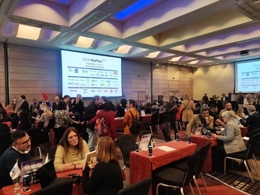 CEAV y&nbsp;la Asociación Empresarial Valenciana de Agencias de Viajes (AEVAV) reunieron&nbsp;más de 200 profesionales del turismo en dos workshops organizados en Valencia y Alicante el 1° y 2 de marzo.