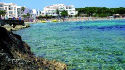Estas tres sanciones, que suman en total de 62.500 euros, se han tramitado después de que el servicio de inspección turística del Consell de Ibiza revisara estas viviendas y constatara las infracciones en materia de turismo.