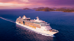 Con estas claves podrás viajar en cruceros sin preocupaciones desde Colombia con opciones prácticas y todo incluido.