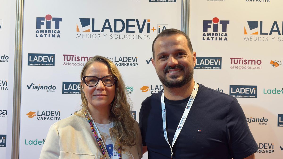 Municipal de Florianópolis: Patricia Barros, encargada de planeamiento turtístico; y René Meneses, subsecretario de Turismo.&nbsp;