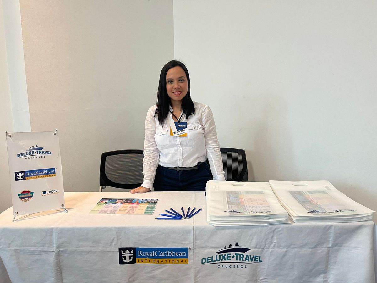 Camila Chávez, asesora comercial de Deluxe Travel.