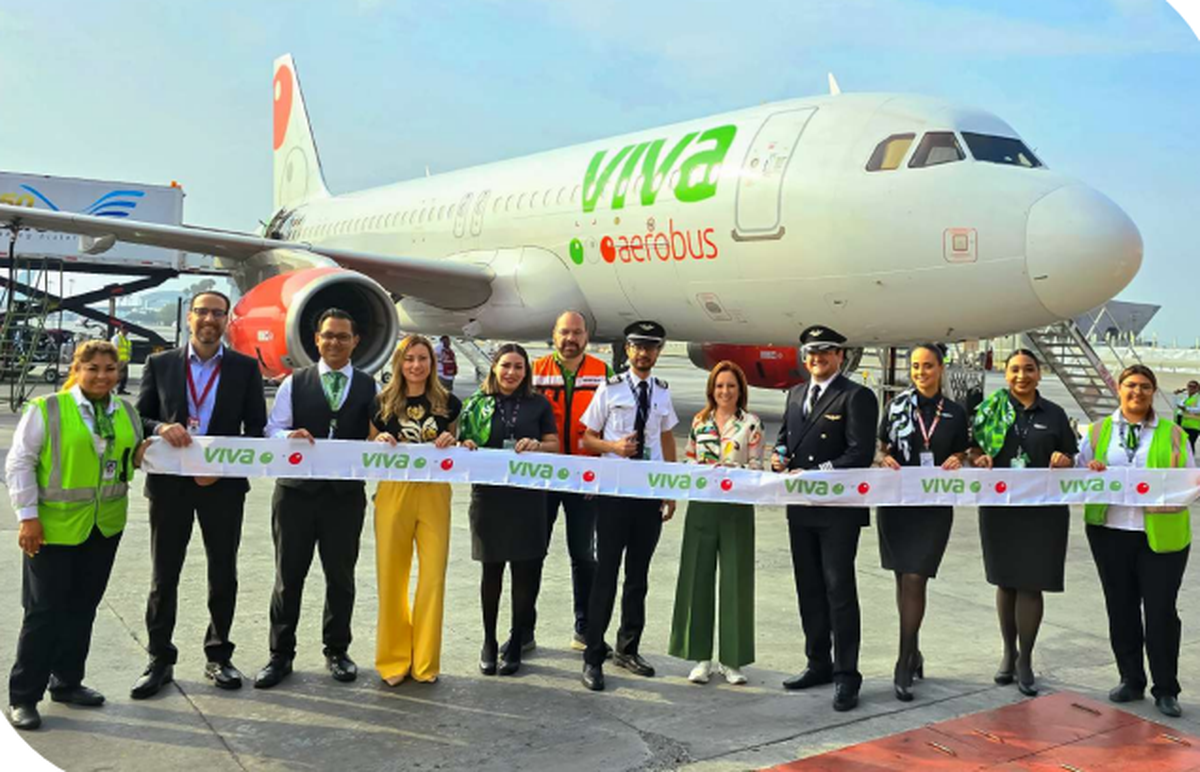 Viva Aeorbus inauguró la nueva ruta que conecta Monterrey con Orlando.