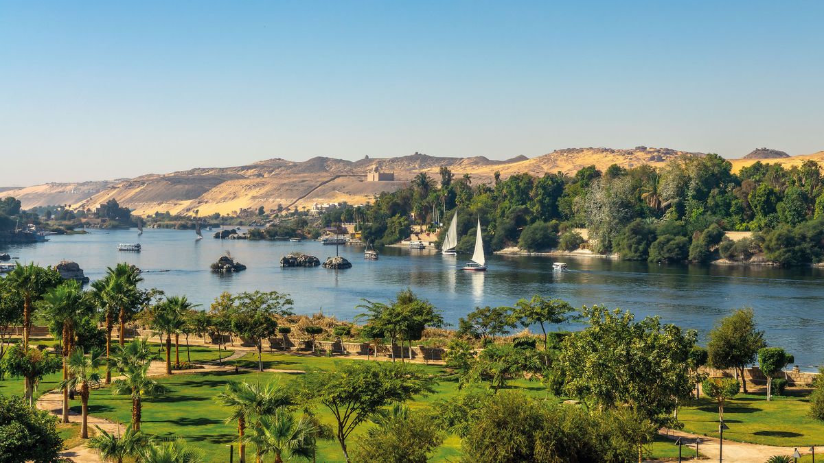 Destefanis Travel propone un recorrido único de El Cairo a Hurghada.