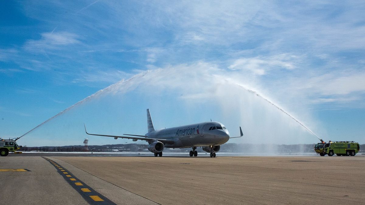 American Airlines continúa fortaleciendo su operación en Chicago, donde ha sumado más de 20 nuevos destinos en el último año. American Airlines continúa fortaleciendo su operación en Chicago, donde ha sumado más de 20 nuevos destinos en el último año.