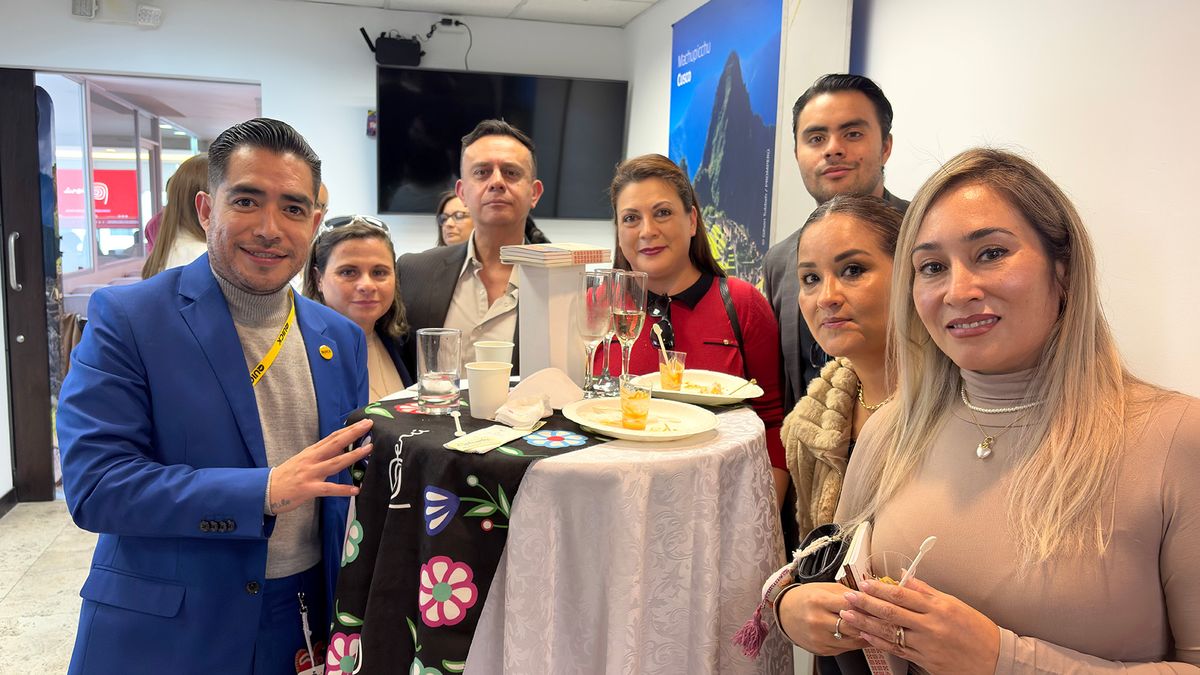 Representantes de mayoristas como Quick Travel, LM Viajes y Acierto, en evento de PromPer&uacute; sobre turismo MICE.
