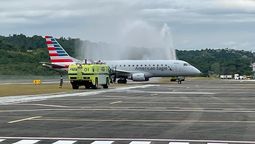 La llegada del primer vuelo de American Airlines a Ocho Ríos, Jamaica.