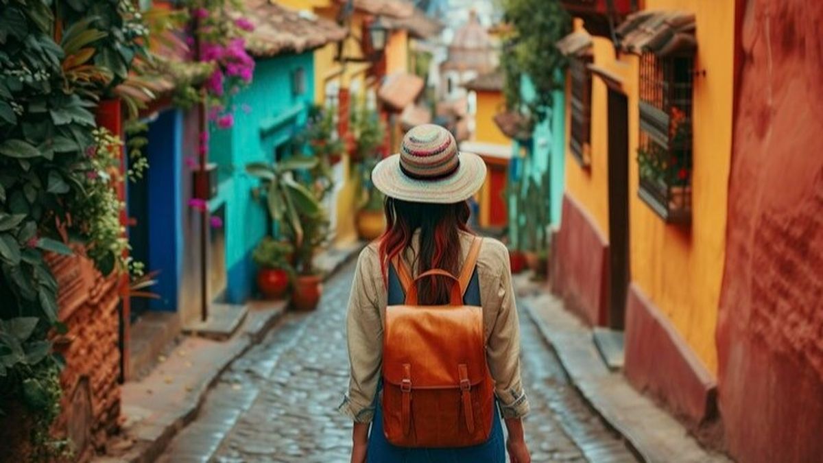 El crecimiento del turismo internacional en Colombia se refleja en el dinamismo de sus regiones y en el papel estratégico de la conectividad aérea.