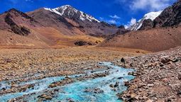 altText(Conocé el sorprendente Arroyo Turquesa, una maravilla oculta)}