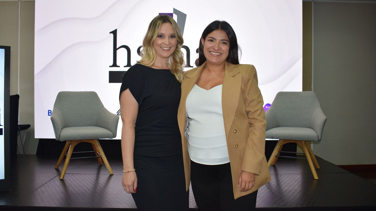 Manuela Ospina, Senior Account Manager de Booking.com y Sandy Quiceno, Key Account Manager para Latinoamérica Sur de Booking.com.