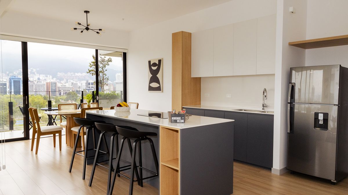 Área de la cocina en departamentos gestionados por Top Rentals en Quito. Edificio Iqon. Área de la cocina en departamentos gestionados por Top Rentals en Quito. Edificio Iqon.