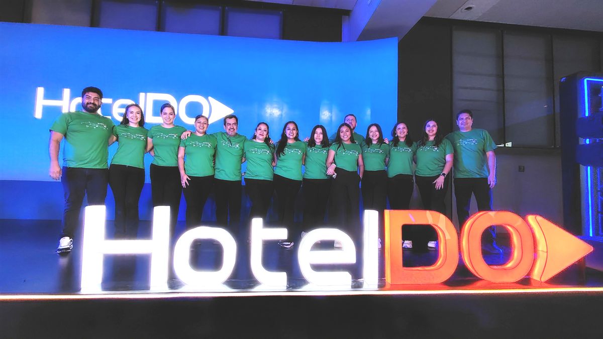 El equipo de HotelDO.