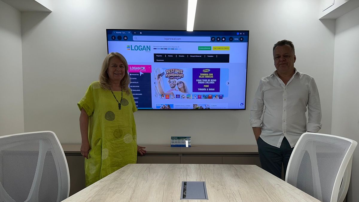 Jackie Logan, presidente de Logan Travel; junto a Lionel Logan, vicepresidente.