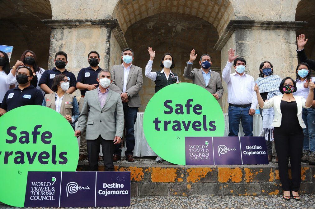 Mincetur realiza la entrega del sello Safe Travels a los destinos de Cajamarca y Selva Central - Ladevi Medios y Soluciones Mincetur realiza la entrega del sello Safe Travels a los destinos de Cajamarca y Selva Central
