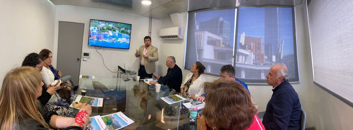 Capacitación de Carrani Tours se realizó en dos partes, en la Cámara de Comercio de Italia en Chile.