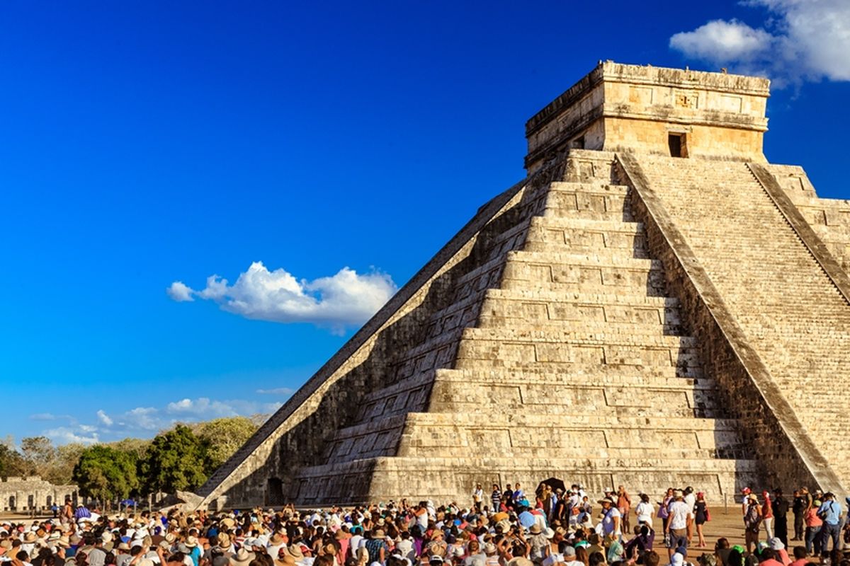 Conoce más sobre el equinoccio de Primavera en Chichen Itzá.