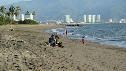 ¿Cómo deciden viajar los mexicanos un fin de semana largo?