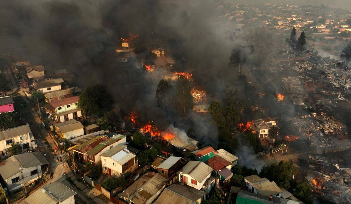 Los incendios en la Región de Valparaíso destruyeron casi 15 mil viviendas. - Ladevi Medios y Soluciones Los incendios en la Región de Valparaíso destruyeron casi 15 mil viviendas.