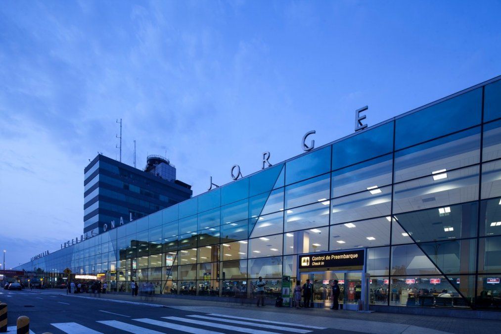 Aeropuerto Internacional Jorge Chávez (Lima- Perú) - Ladevi Medios y Soluciones Aeropuerto Internacional Jorge Chávez (Lima- Perú)