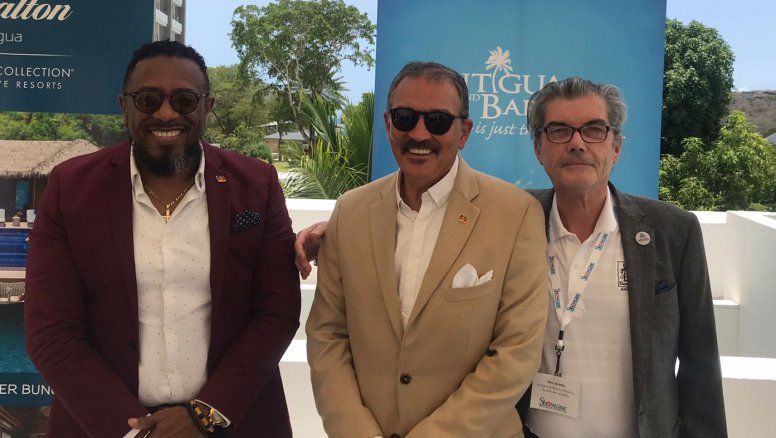 Autoridades presentes en el Showcase Antigua y Barbuda para promocionar el destino del Caribe: Colin James, Charles Fernandez y Alexandre de Brito e Cunha.