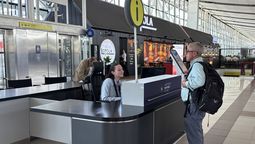 Skytrax reconoció por segundo año consecutivo al personal de servicio del Aeropuerto de Santiago como el mejor dentro de la región.&nbsp;