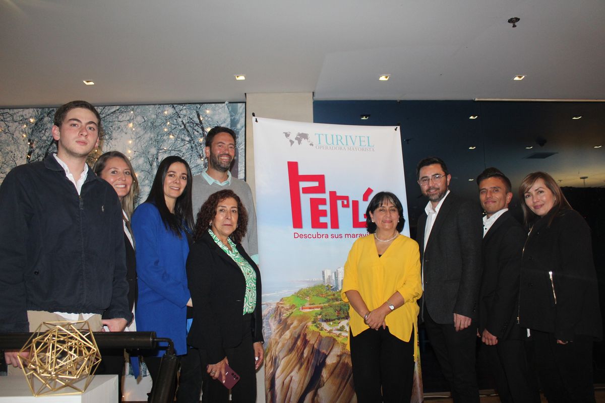 Equipo Turivel, GHL Hoteles y PromPerú.