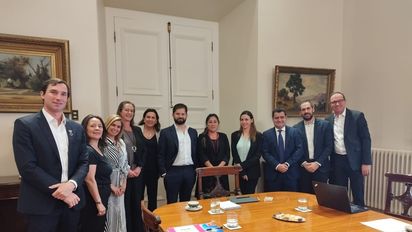 Gremios del turismo se reúnen con el presidente Boric