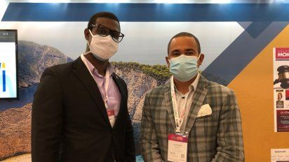 Ricky Núñez y Julio César Mordán, director de la Oficina de Turismo de República Dominicana, en Anato.