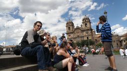 Visitantes extranjeros representan el 65% de turistas que arriban a Cusco y los viajeros nacionales el 35%