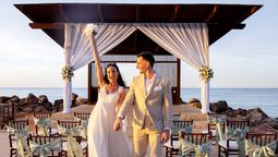 Blue Diamond Resorts invita a vivir bodas inolvidables en entornos de ensueño.