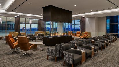 Delta abri&oacute; un amplio y c&oacute;modo Sky Club en el Aeropuerto Internacional de Salt Lake City.