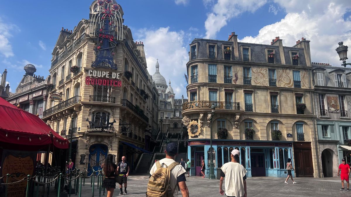 Universal Destinations & Experiences: Paris de 1920 permite viajar en el tiempo ministry of Magic de Harry Potter 1998, combinando con el experiencias de la película Animales Fantásticos y Dónde Encontrarlos.