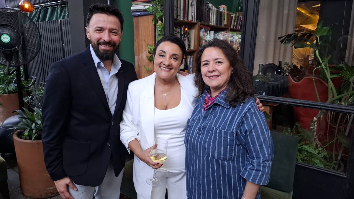 Matías Arraga, Marcela Olate y Lorena Arriagada (Achet).