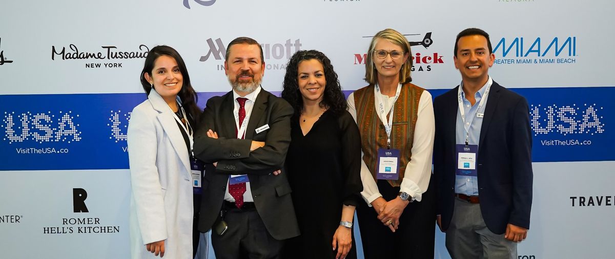 Jessica Guzmán, Colombia Trade Director de Brand USA, Carlos Valbuena, General Manager Aviareps Colombia, Lisa Tejeda, Senior Manager, Global Trade Development (Latam) de Brand USA, Jackie Ennis, Global Trade Development de Brand USA y Roman Joya, Colombia Trade Manager de Brand USA.