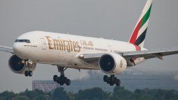 Boeing B-777 Emirates.