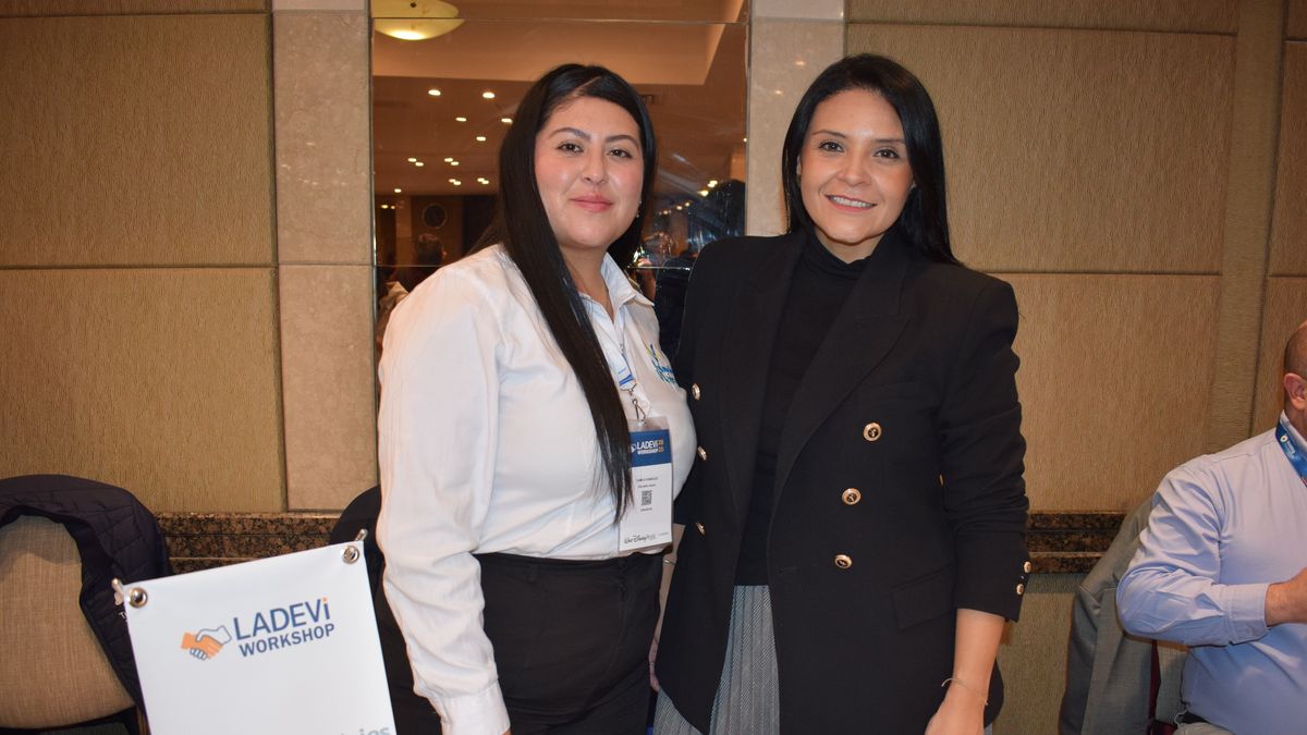 Tatiana Amaya, directora de Volando Viajes Colombia y su equipo en el marco de Ladevi Workshop.