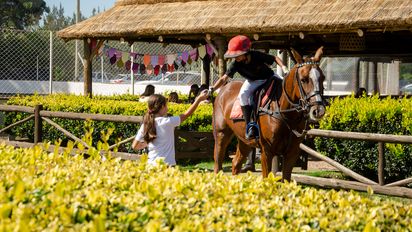 Equestria tiene clases personalizadas para personas de todas las edades.