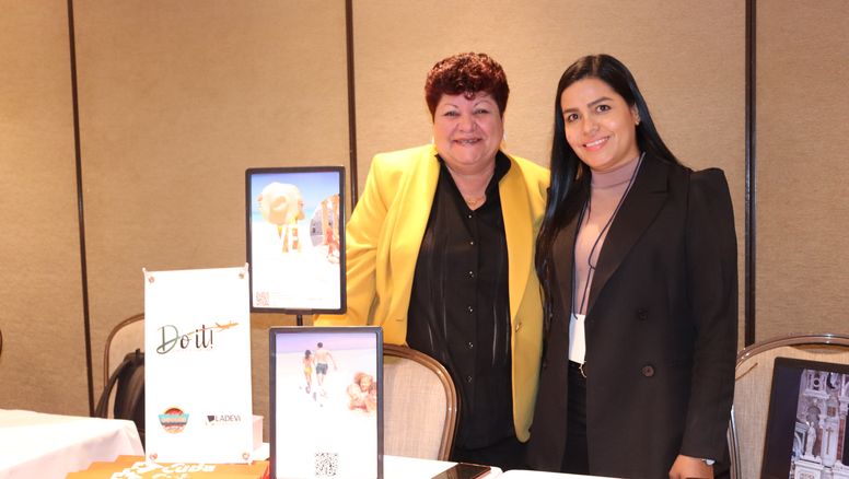 Ivis Fernádez, la nueva consejera de Turismo para Colombia de Cuba y Luisa Correa, directora general de Do It Viajes y Turismo.
