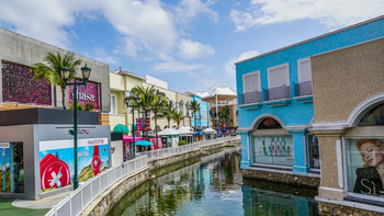 Existen distintas zonas únicas para realizar tus compras en Cancún.