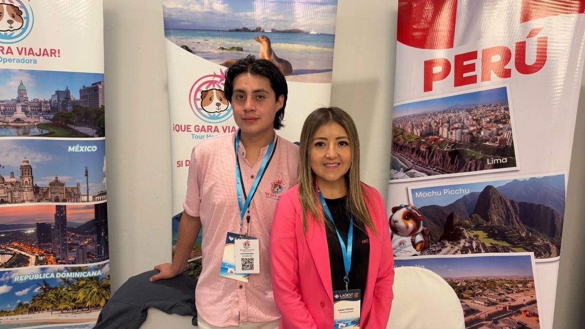 Saúl Rodríguez y Andrea Cabrera, de ¡Qué Gara Viajar!, en el Ladevi Workshop Quito.