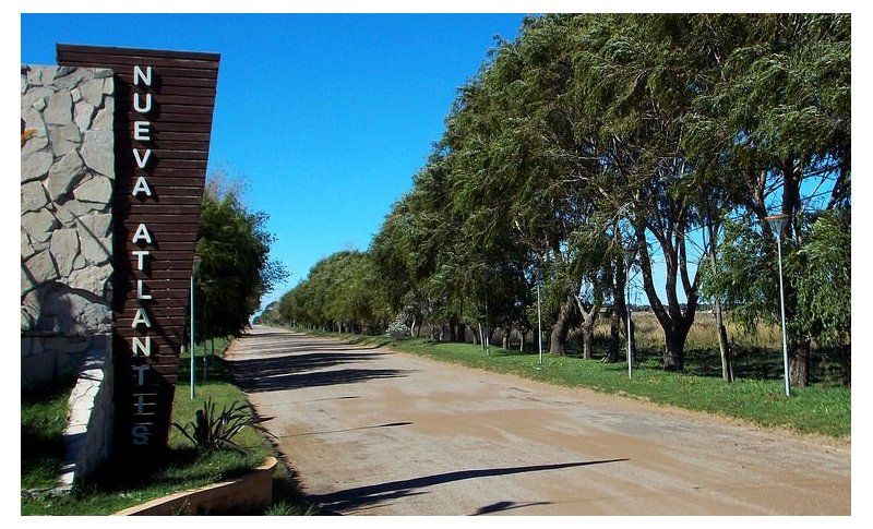 Nueva Atlantis espera a los turistas con una tranquilidad que permite unas vacaciones de relax a orillas del mar.