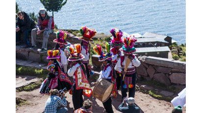 Siento al caminar toda la piel de América