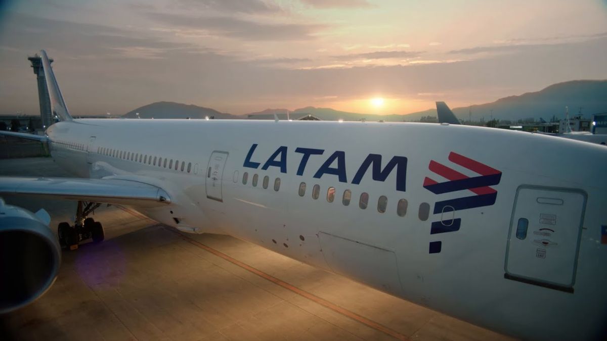 Latam Airlines inició vuelos Lima-Caracas.