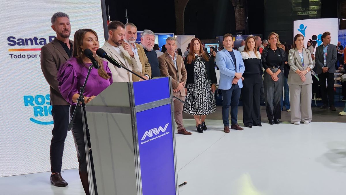 Carmen Abad, presidente de ARAV, con su discurso en el marco del 75° Workshop.