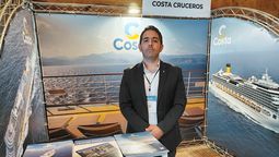 Stand de Costa Cruceros. 